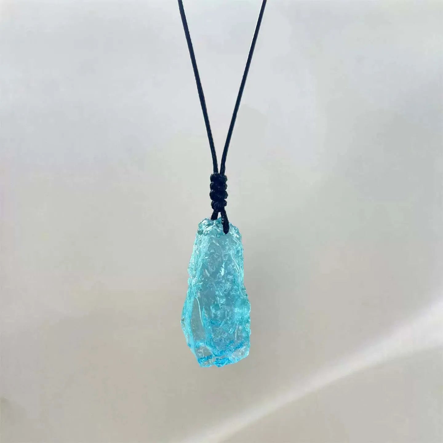 Serene Depth Blue Crystal Pendant — Cool Stone, Quiet Pulse