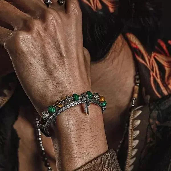 Sheltered Calm Green Shadow Blessing Bracelet — Dark Vein, Quiet Guard