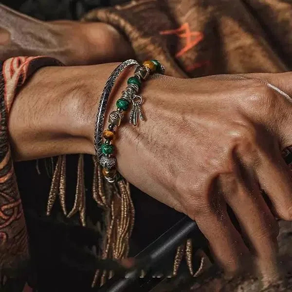 Sheltered Calm Green Shadow Blessing Bracelet — Dark Vein, Quiet Guard