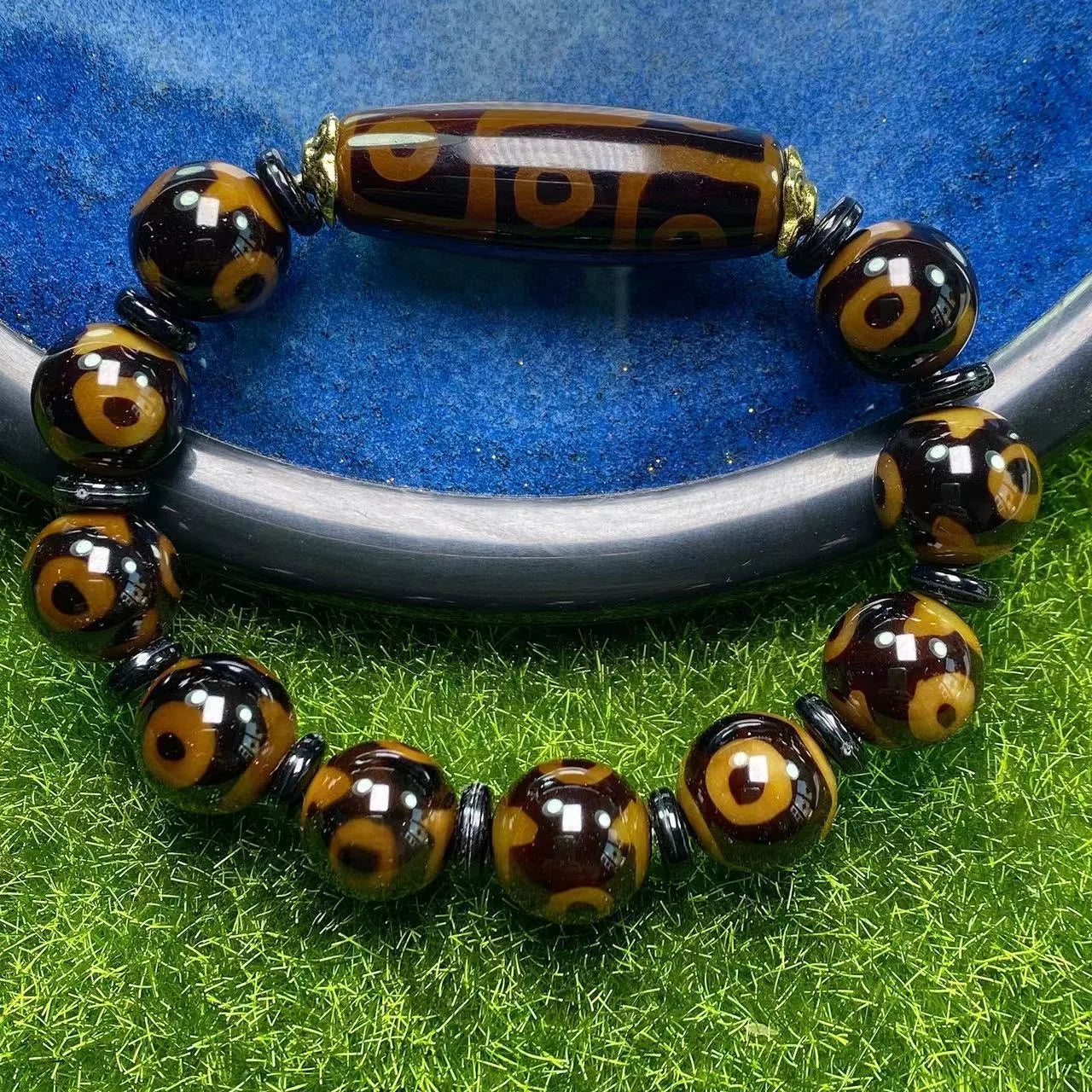 agate dzi bracelet 02 07