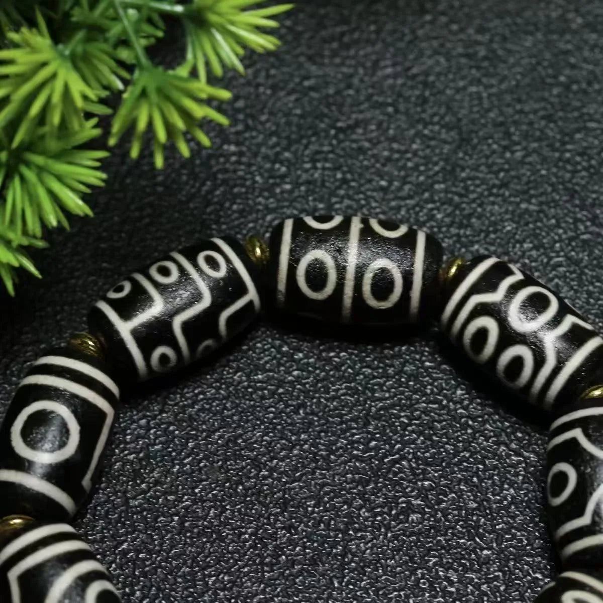 multi eye dzi bracelet 09