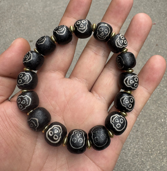 skull lion dzi bracelet 02