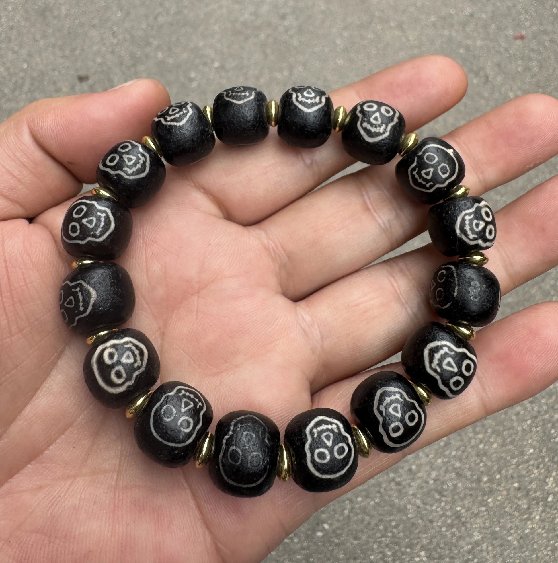 skull lion dzi bracelet 03