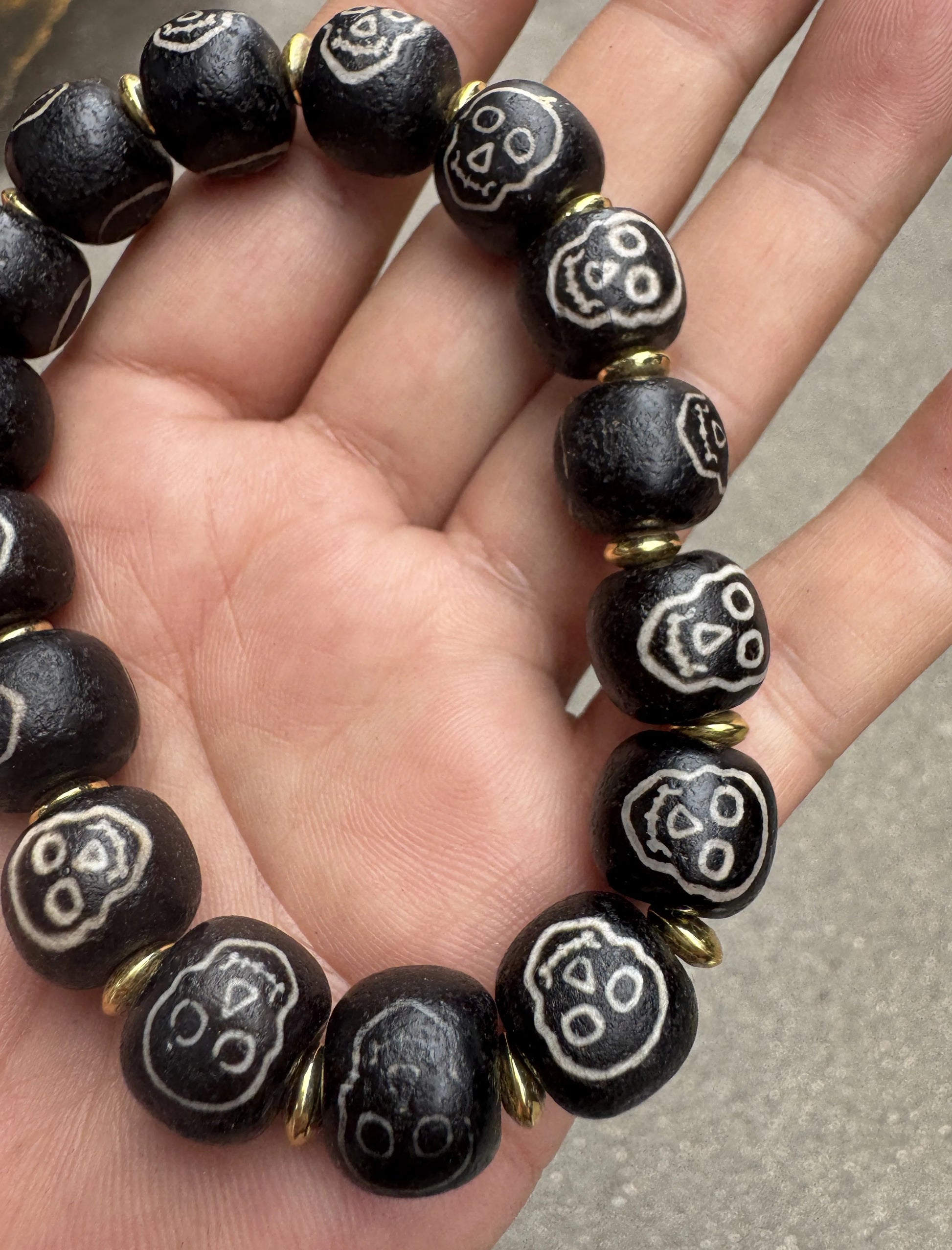 skull lion dzi bracelet 07